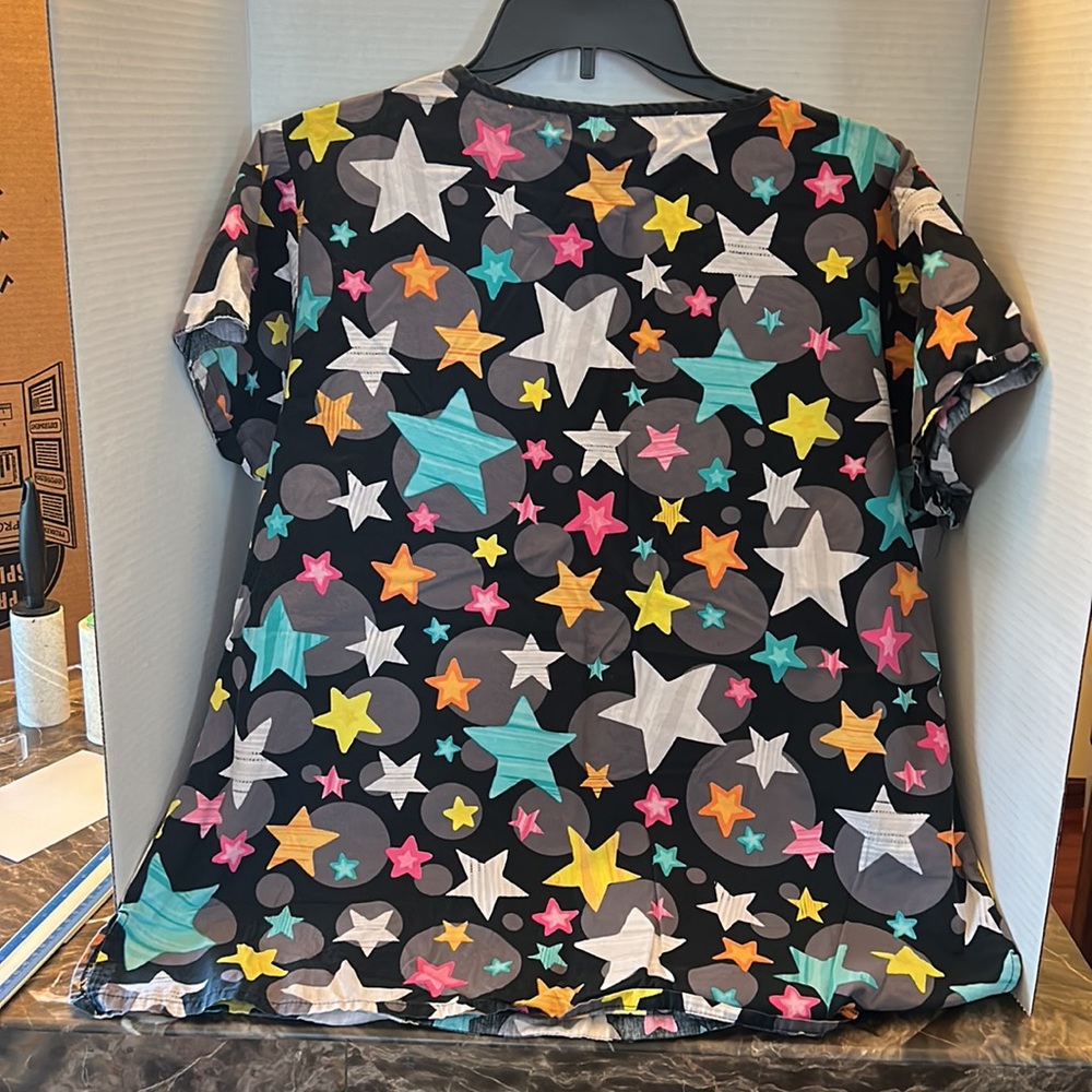 Scrub Top - Picture 3 of 3
